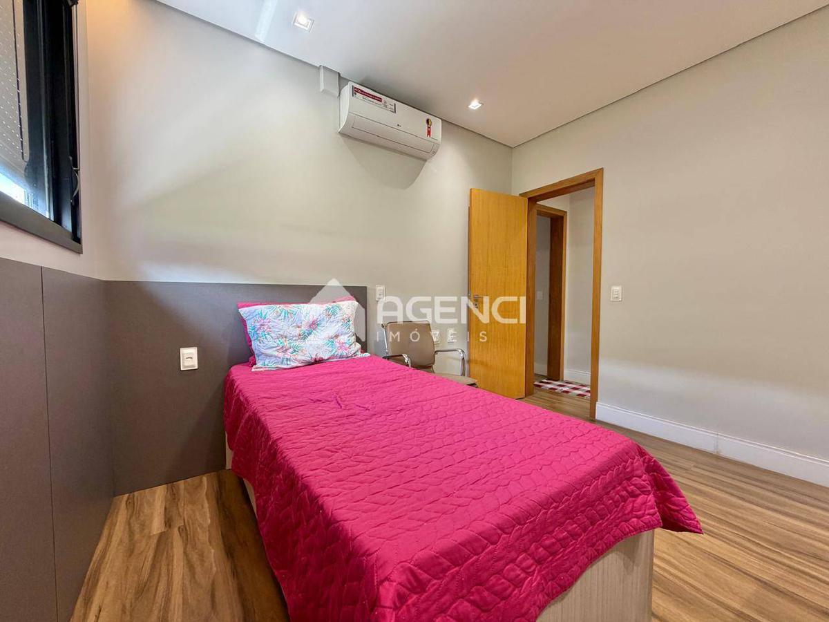 Casa, Portal do Sol, 4 Quartos, 0 Vaga, 4 Suítes