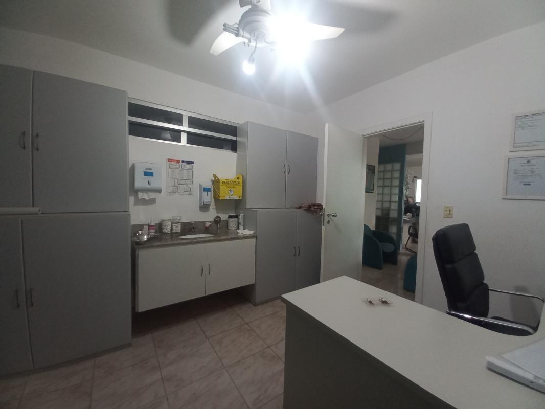 Casa, Cruzeiro, 5 Quartos, 4 Vagas, 1 Suíte