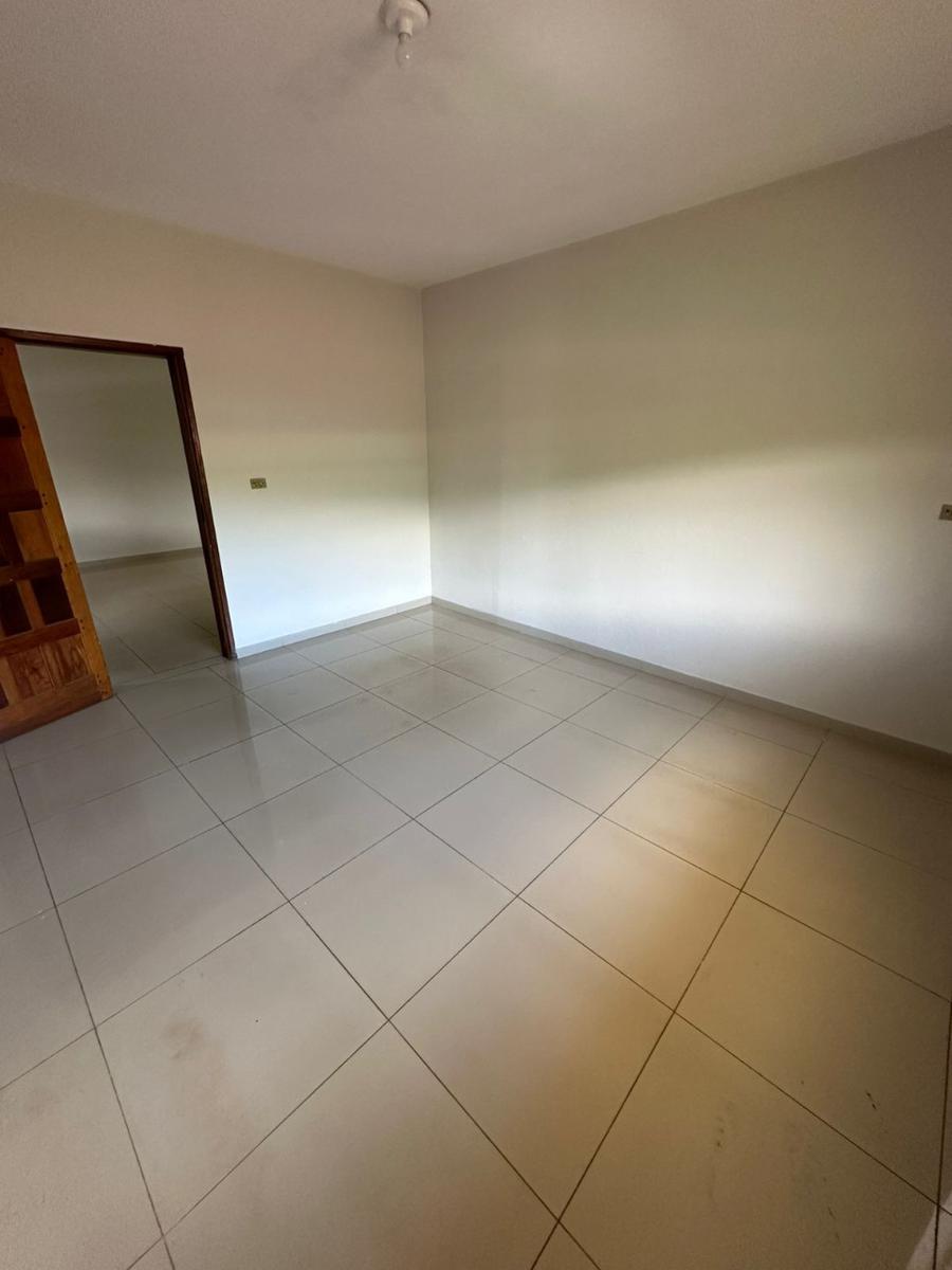 Casa, São José, 3 Quartos, 0 Vaga, 1 Suíte