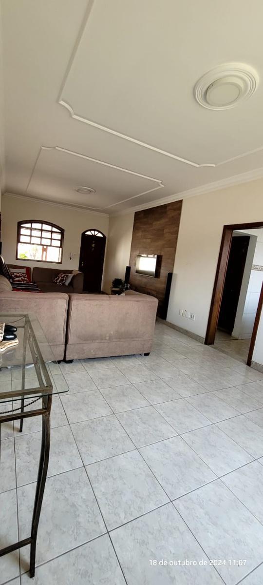 Casa, Santa Mônica, 5 Quartos, 1 Vaga, 1 Suíte