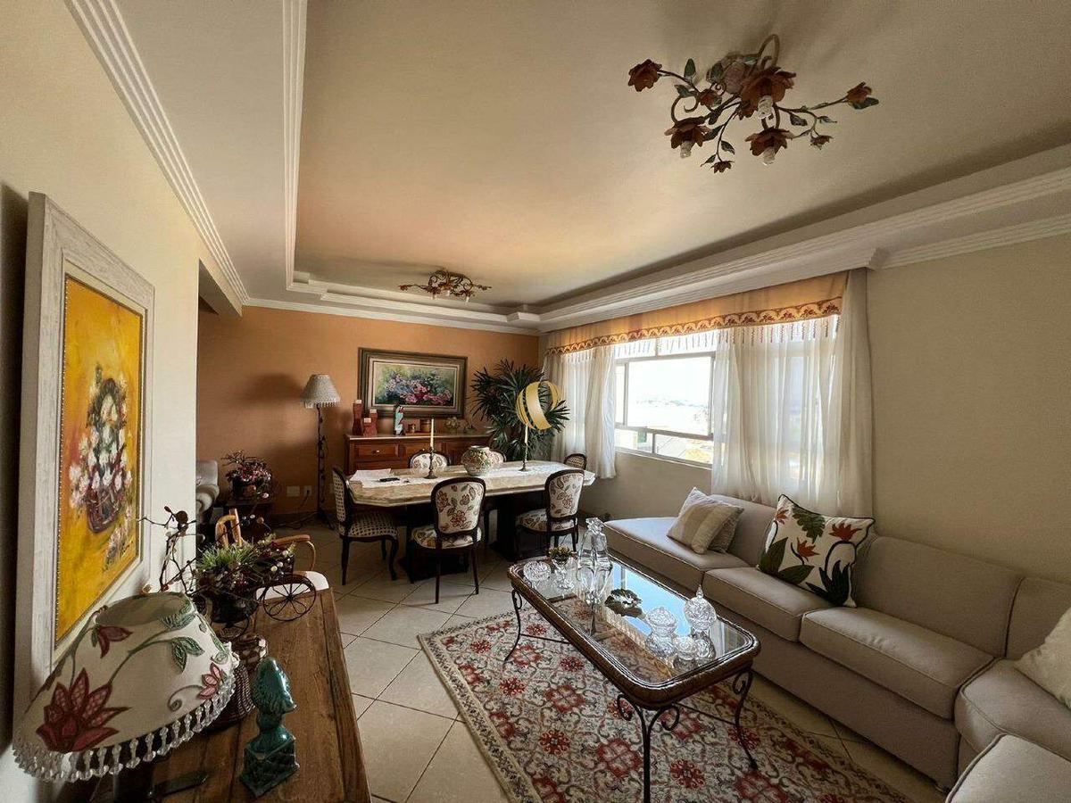 Apartamento, Santa Helena, 4 Quartos, 2 Vagas, 1 Suíte