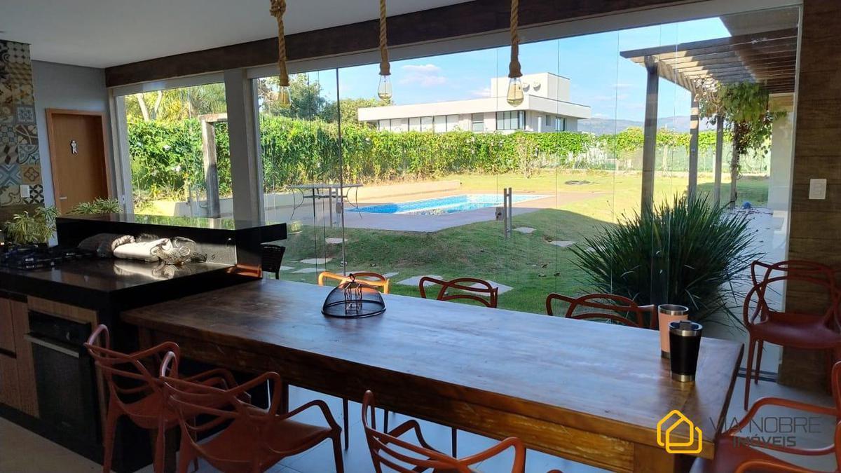 Casa em Condomínio, Casa Branca, 5 Quartos, 4 Vagas, 4 Suítes