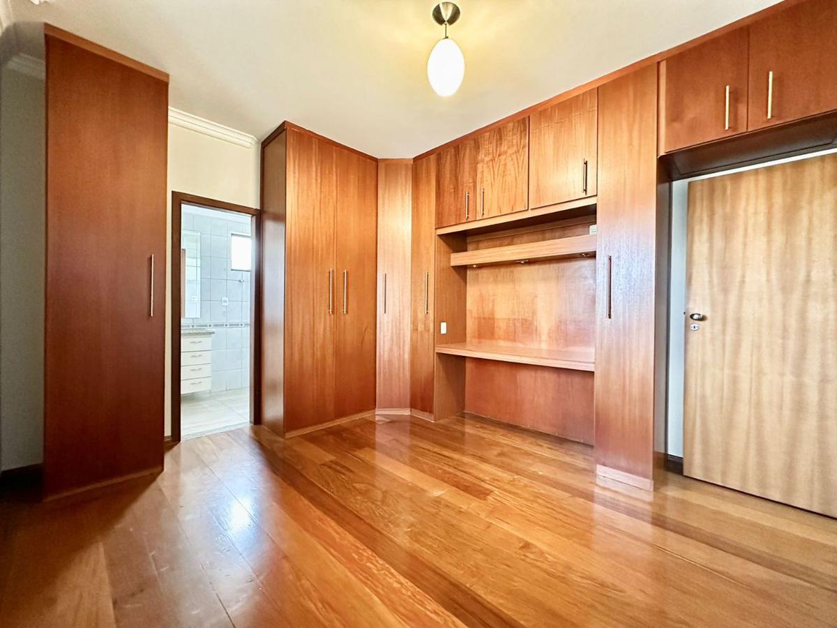 Apartamento, Horto, 4 Quartos, 3 Vagas, 2 Suítes