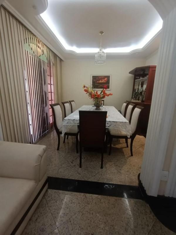 Casa, Piratininga (venda Nova), 6 Quartos, 4 Vagas, 1 Suíte
