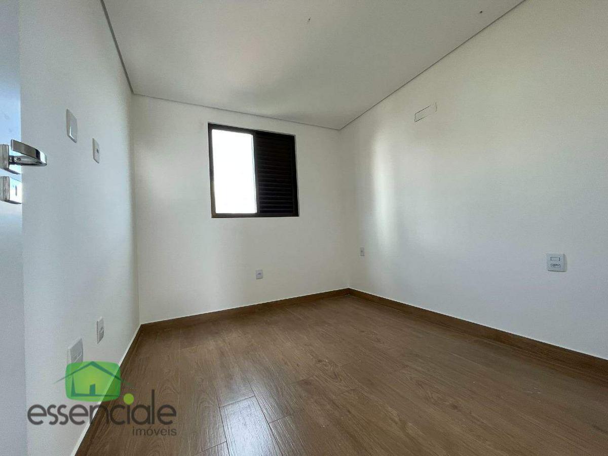 Cobertura, Jardim Riacho das Pedras, 3 Quartos, 4 Vagas, 1 Suíte
