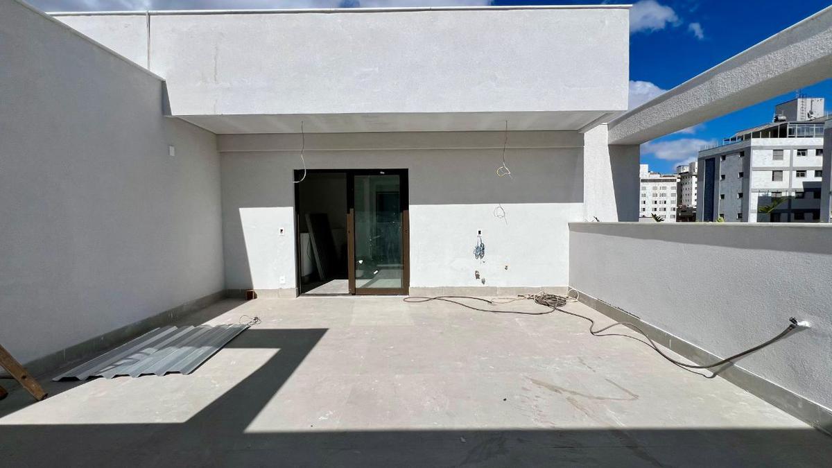 Cobertura, Funcionários, 3 Quartos, 2 Vagas, 1 Suíte