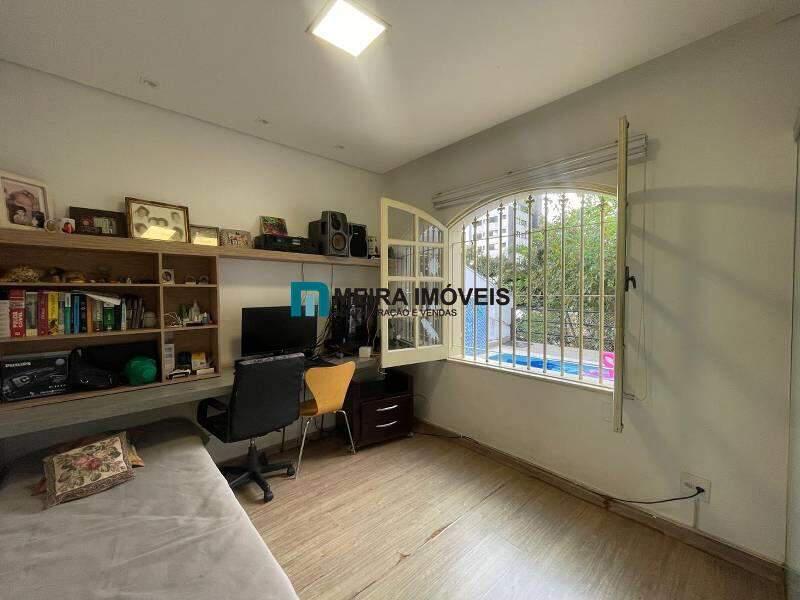 Casa, Santa Lúcia, 5 Quartos, 4 Vagas, 1 Suíte