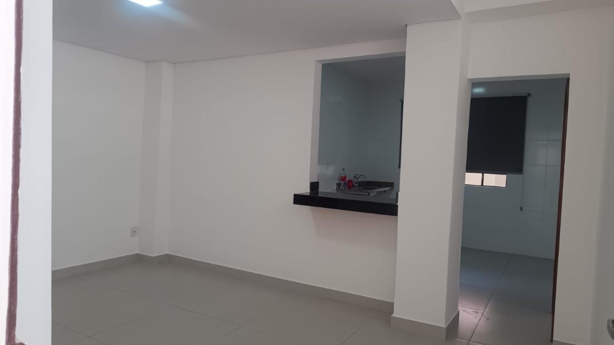 Casa, Guanabara, 2 Quartos, 1 Vaga, 1 Suíte