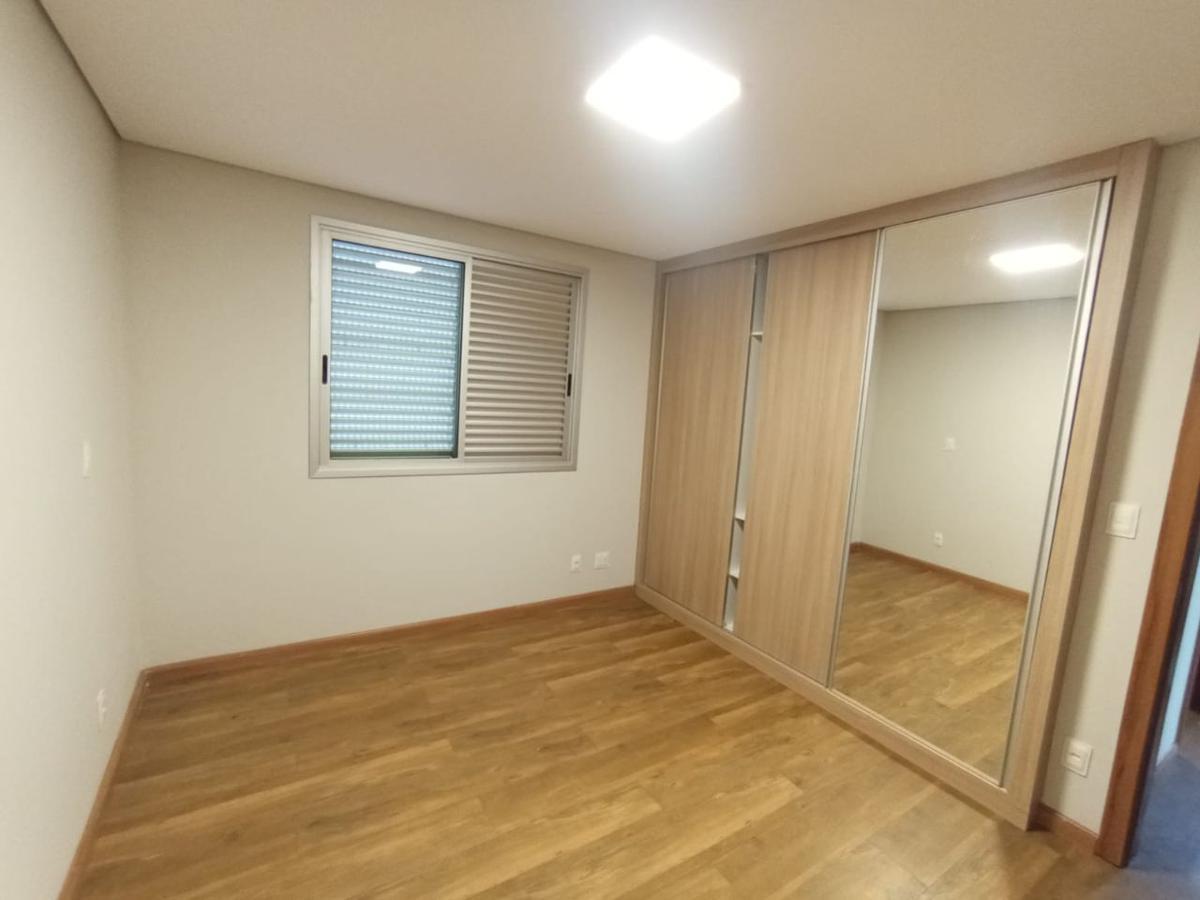 Apartamento, Santa Cruz, 4 Quartos, 2 Vagas, 2 Suítes