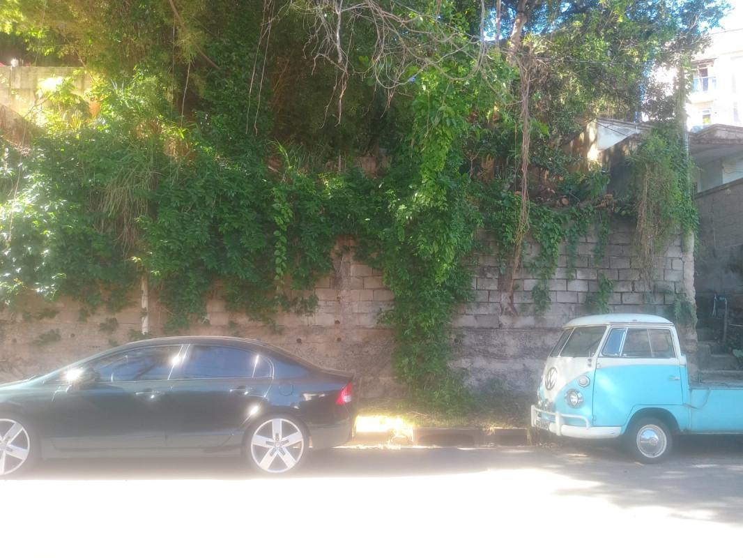 Lote, Sagrada Família, 0 Quarto, 0 Vaga