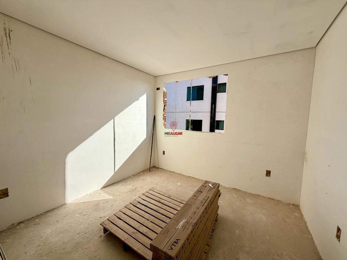 Cobertura, Barreiro, 3 Quartos, 3 Vagas, 1 Suíte