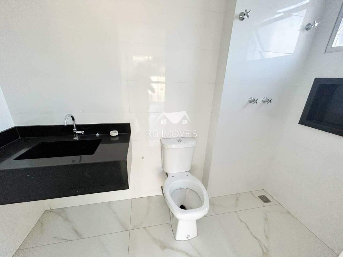 Apartamento, Barreiro, 3 Quartos, 2 Vagas, 1 Suíte