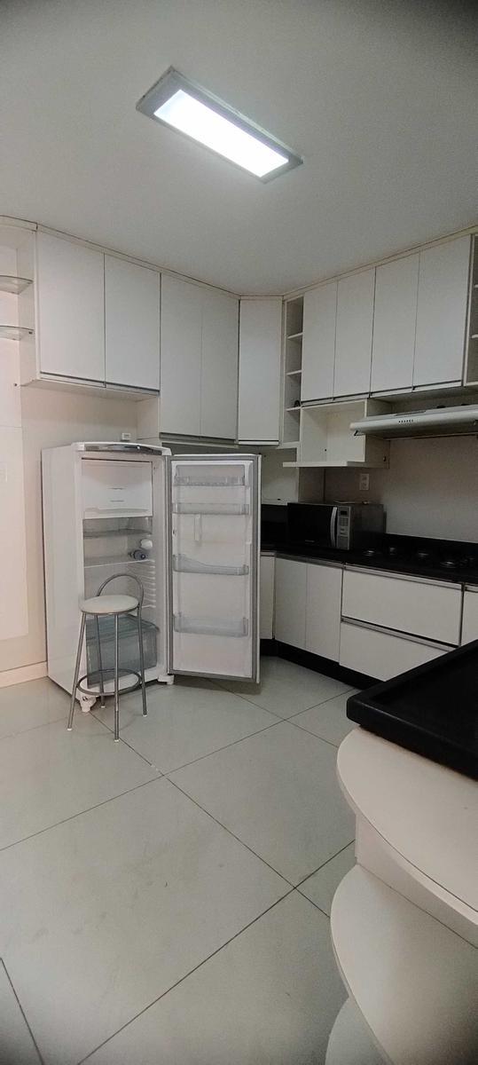 Casa, Arvoredo, 3 Quartos, 4 Vagas, 2 Suítes