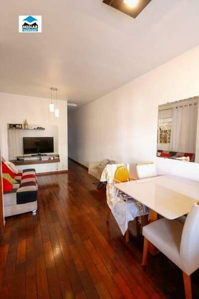 Casa, Buritis, 2 Quartos, 2 Vagas, 1 Suíte