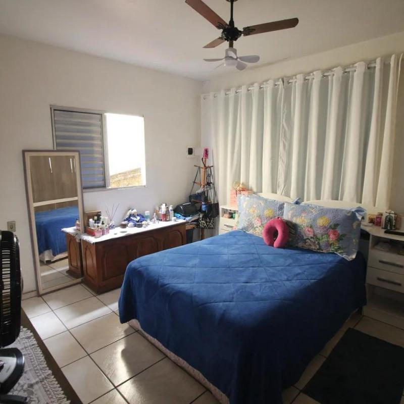 Casa, Tirol (barreiro), 5 Quartos, 3 Vagas, 1 Suíte
