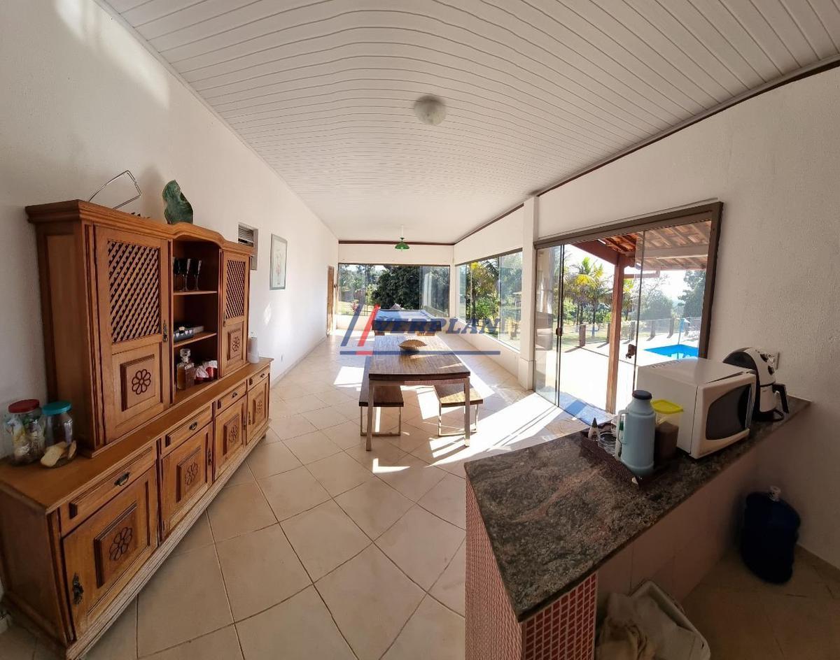 Rural, Centro, 6 Quartos, 4 Vagas, 3 Suítes