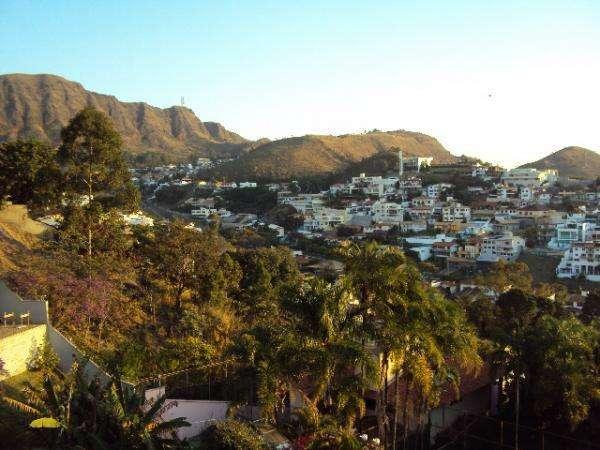 Casa Comercial, Mangabeiras, 10 Vagas