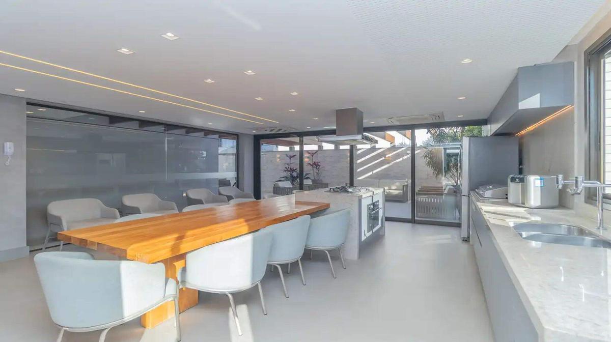 Cobertura, Serra, 3 Quartos, 2 Vagas, 1 Suíte