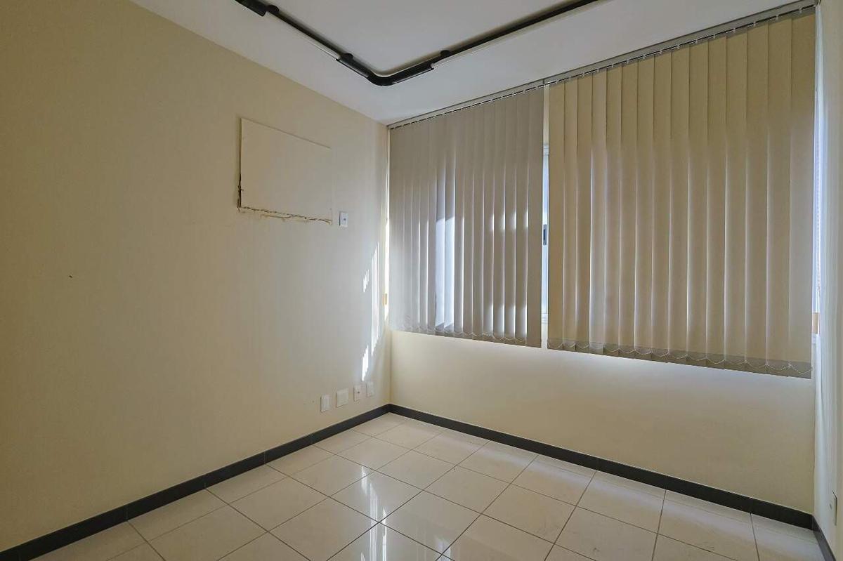 Andar, Santa Efigênia, 0 Quarto, 4 Vagas