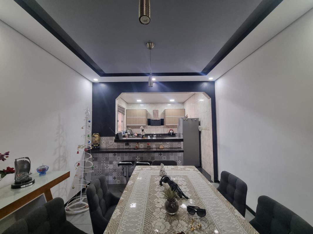 Casa, Jardim Riacho das Pedras, 3 Quartos, 8 Vagas, 2 Suítes