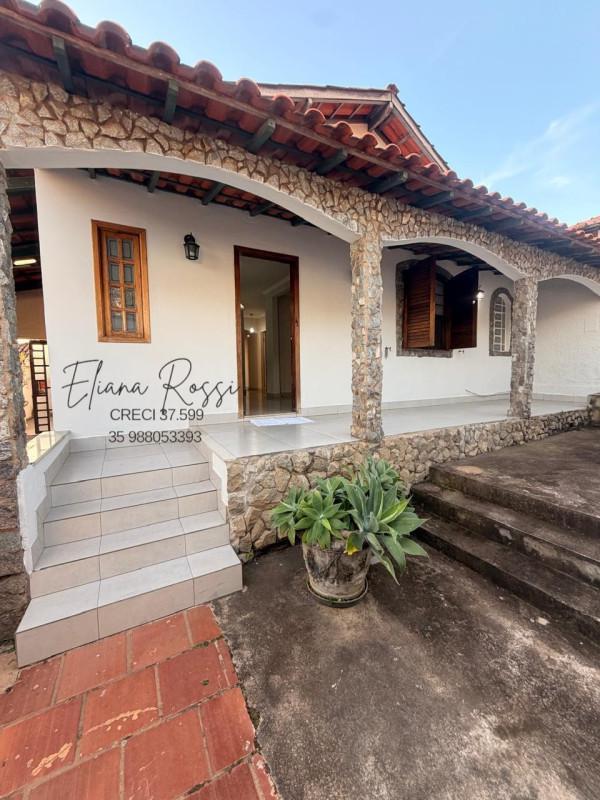 Casa, Pinheiros, 3 Quartos, 3 Vagas, 1 Suíte