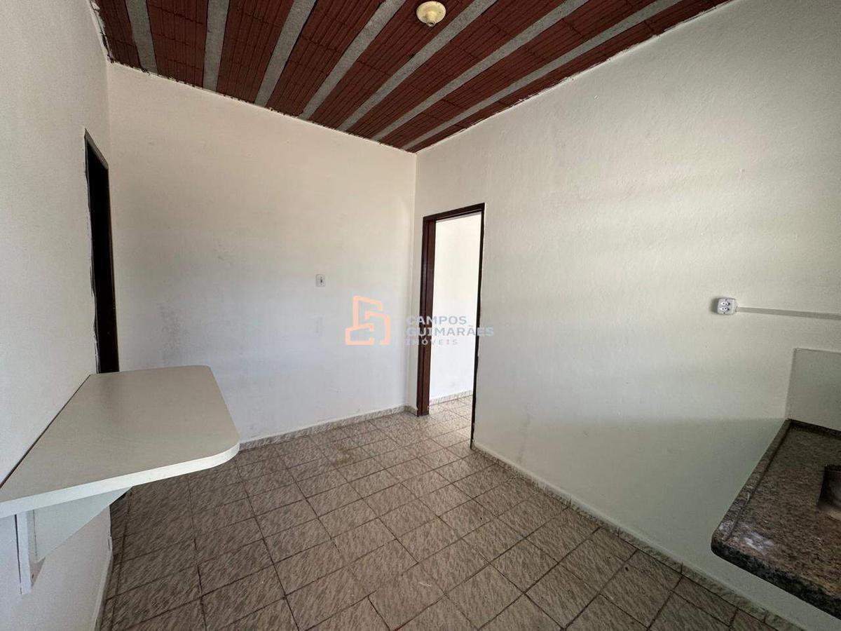Casa, Jatobá (barreiro), 1 Quarto, 10 Vagas
