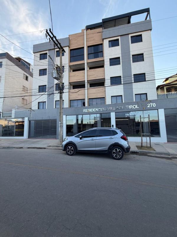 Cobertura, Tirol (barreiro), 3 Quartos, 2 Vagas, 1 Suíte