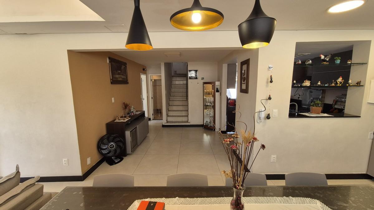 Casa, Ouro Preto, 5 Quartos, 2 Vagas, 1 Suíte