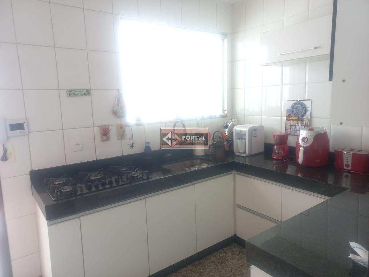 Casa, Itapoã, 3 Quartos, 2 Vagas, 1 Suíte