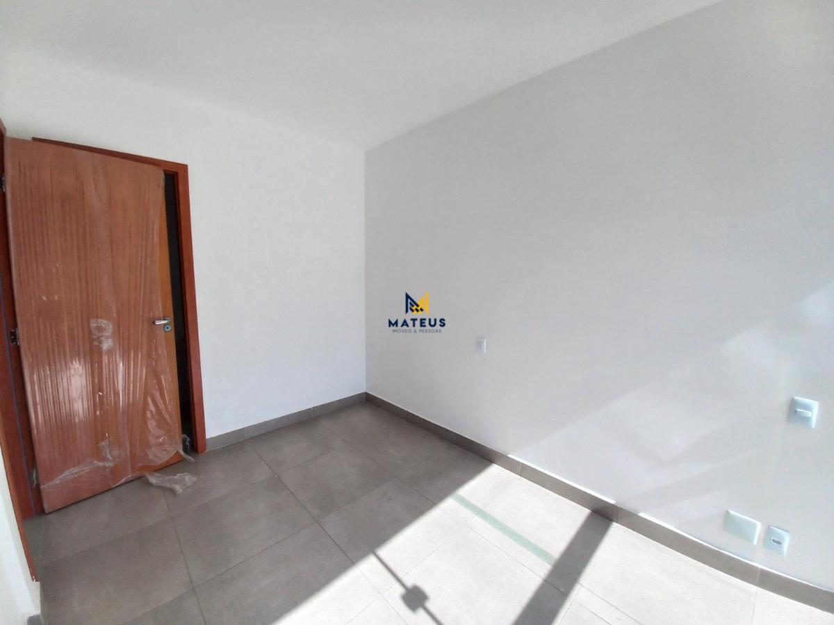 Apartamento, Cachoeirinha, 2 Quartos, 2 Vagas, 1 Suíte