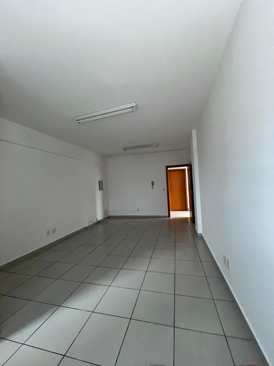 Sala, Padre Eustáquio, 0 Quarto, 1 Vaga