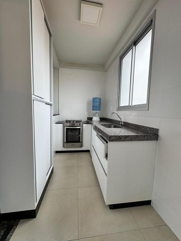 Apartamento, Sagrada Família, 2 Quartos, 2 Vagas