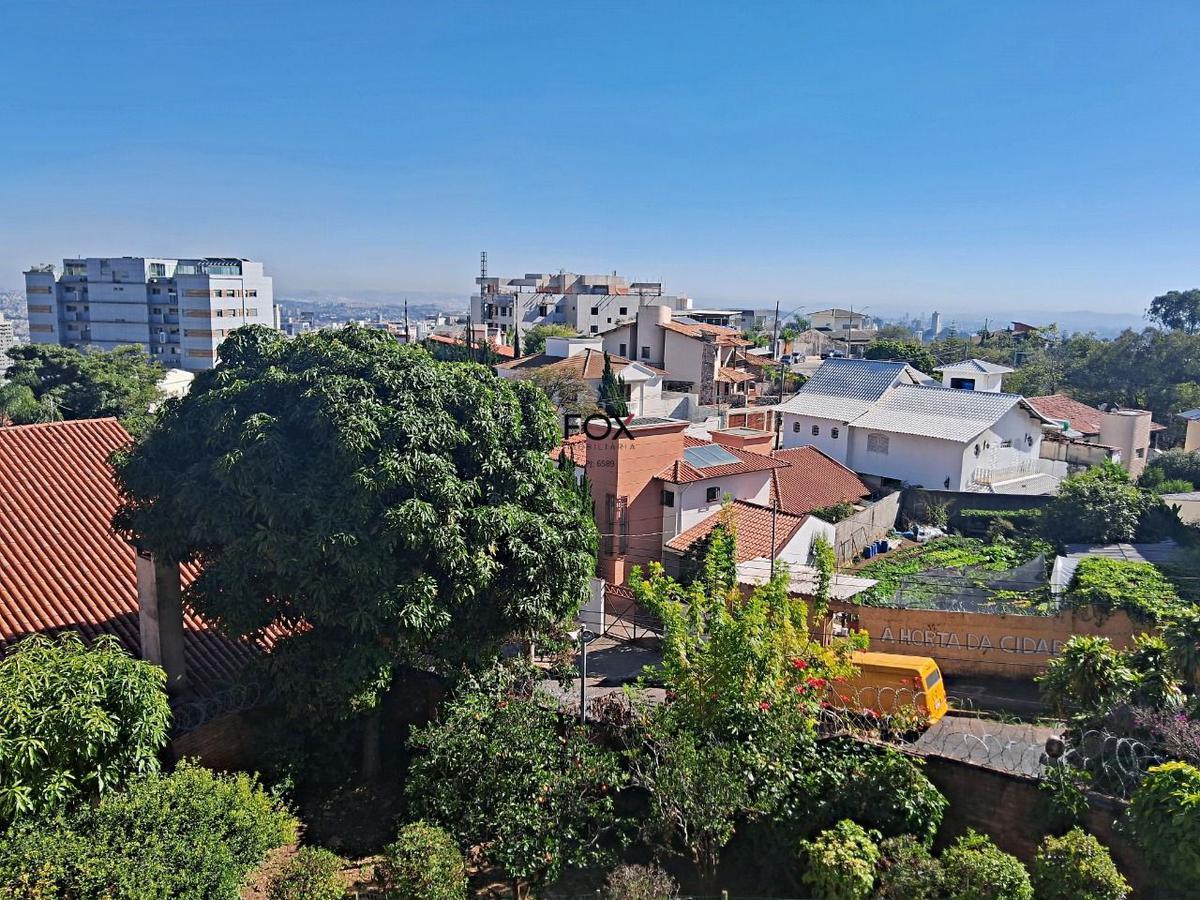 Casa, Santa Lúcia, 5 Quartos, 4 Vagas, 2 Suítes
