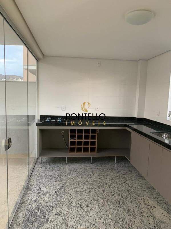 Cobertura, Savassi, 3 Quartos, 2 Vagas, 2 Suítes