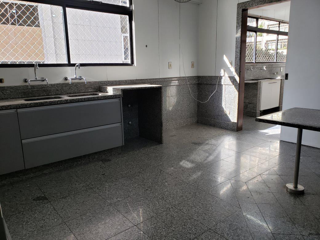 Apartamento, Funcionários, 4 Quartos, 4 Vagas, 4 Suítes