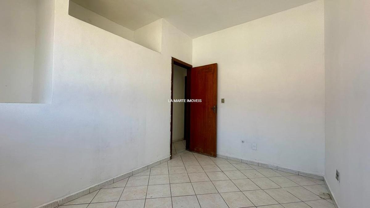 Casa, Fonte Grande, 2 Quartos, 1 Vaga