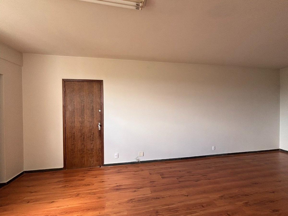 Sala, São José, 0 Quarto, 0 Vaga