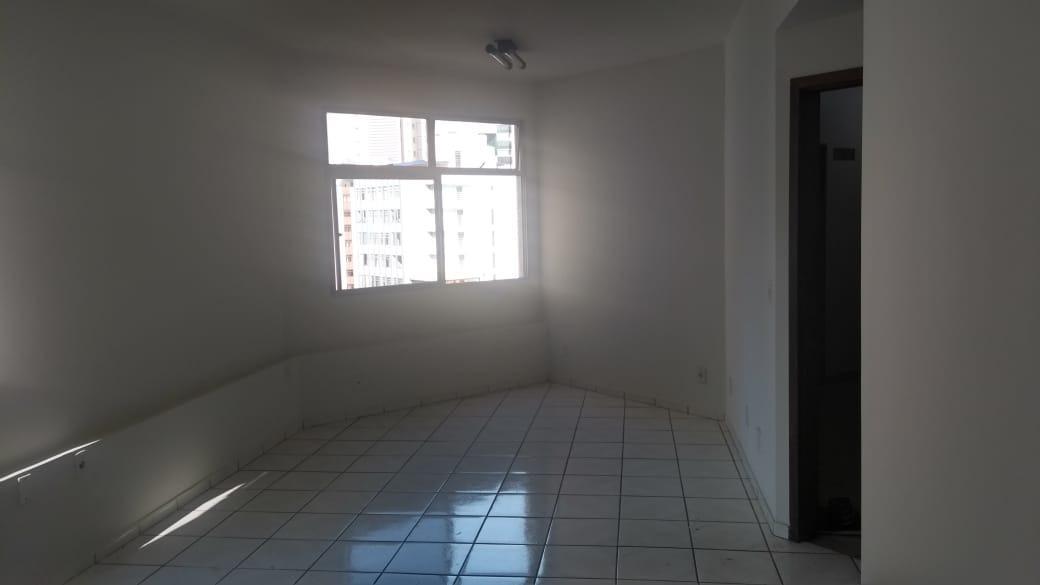 Sala, Lourdes, 1 Vaga