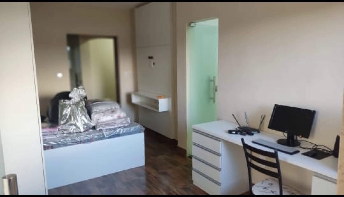 Casa, Monte Verde, 2 Quartos, 1 Vaga, 1 Suíte