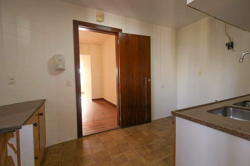 Apartamento, Funcionários, 4 Quartos, 2 Vagas, 1 Suíte