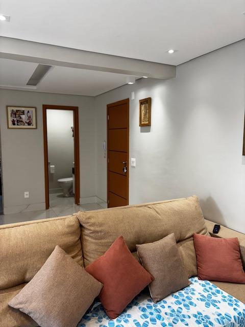 Apartamento, Sagrada Família, 3 Quartos, 2 Vagas, 1 Suíte