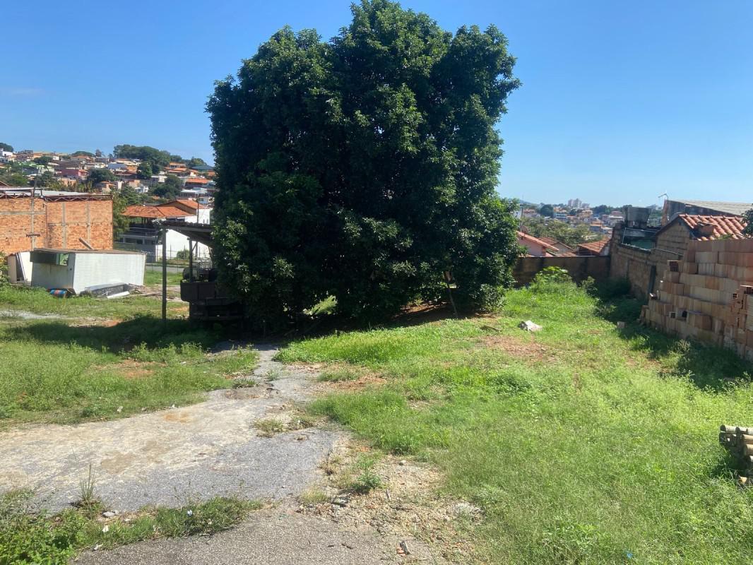 Lote, Pedra Azul, 0 Quarto, 30 Vagas