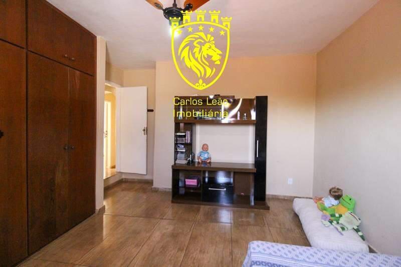 Casa, Planalto, 5 Quartos, 5 Vagas, 1 Suíte