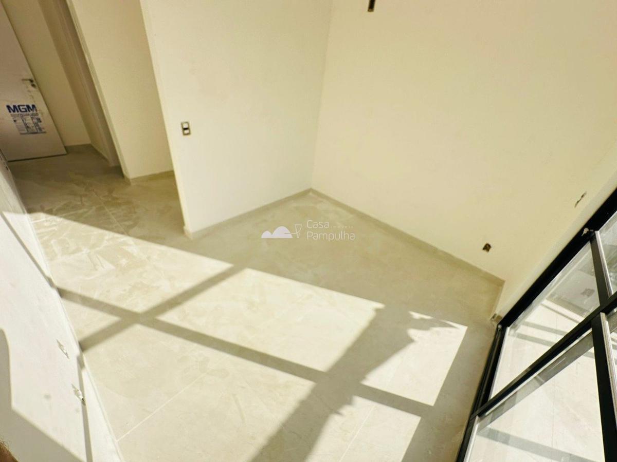 Casa, Santa Branca, 3 Quartos, 4 Vagas, 1 Suíte