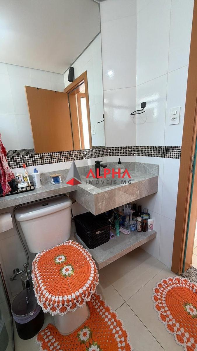 Apartamento, Miramar (barreiro), 2 Quartos, 1 Vaga