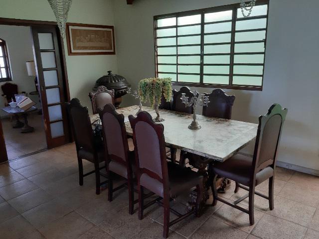 Casa, Saramenha, 5 Quartos, 2 Vagas, 2 Suítes