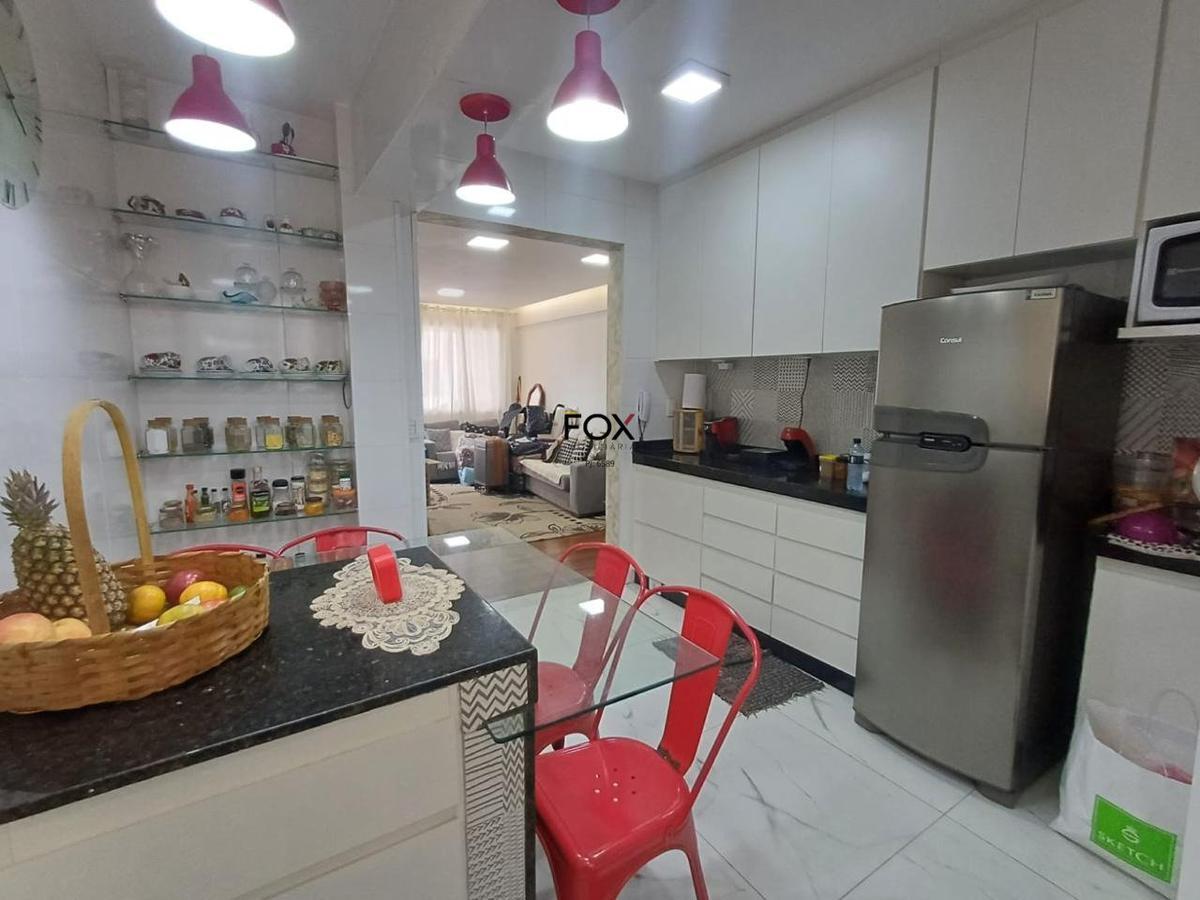 Apartamento, Estoril, 2 Quartos, 1 Vaga, 1 Suíte
