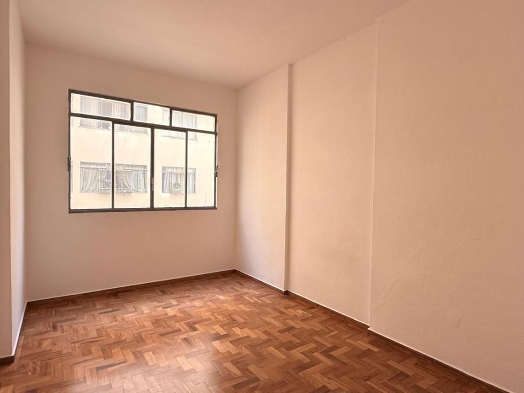 Apartamento, Centro, 2 Quartos, 0 Vaga