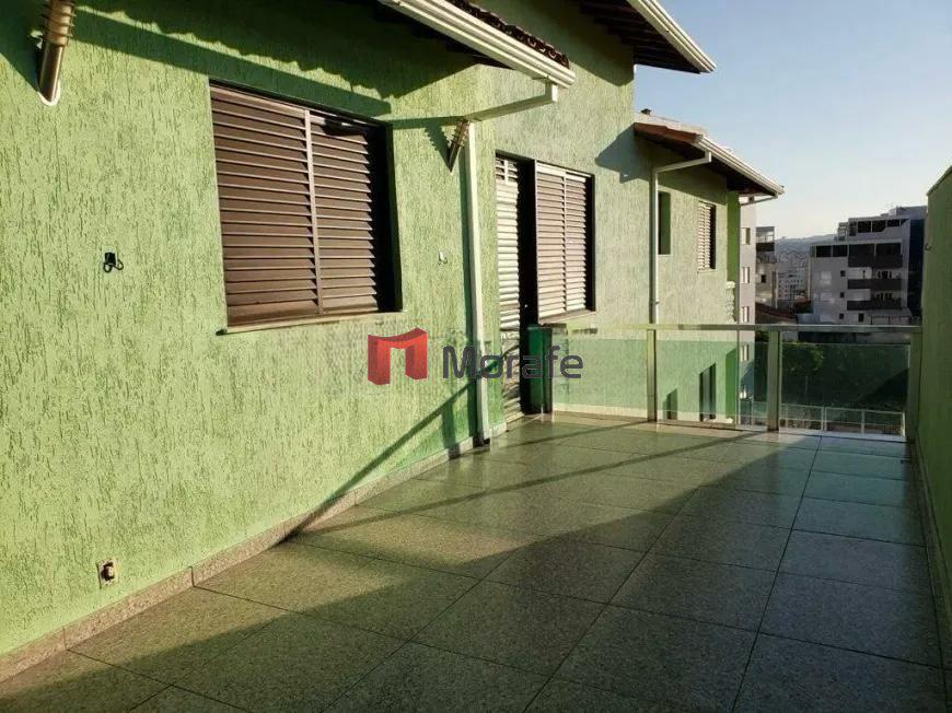 Casa, Fernão Dias, 4 Quartos, 5 Vagas, 2 Suítes