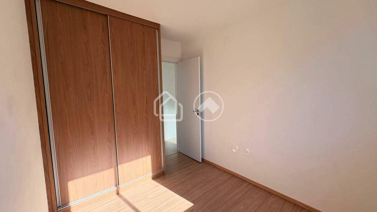 Apartamento, Estoril, 2 Quartos, 1 Vaga, 1 Suíte